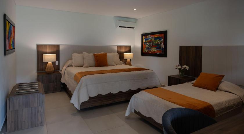 Image of Superior Triple Room 1