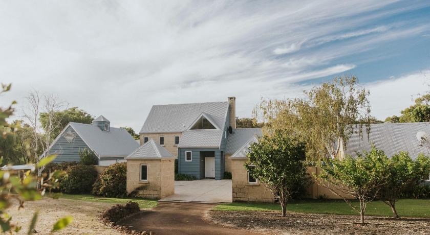 Image of Three-Bedroom Villa 12