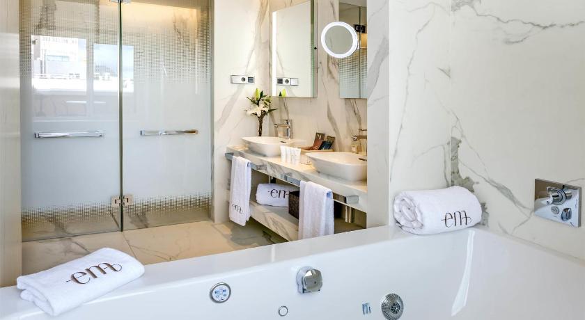 Image of Premium with Balcony 10