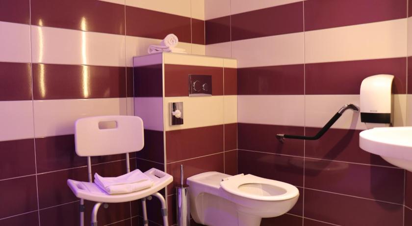 Image of Double Room - Disability Access 2