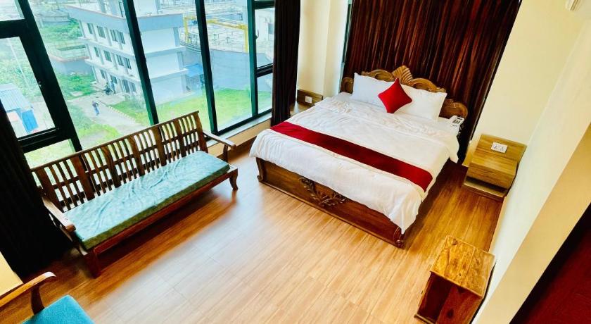 pashupati front hotel — Kathmandu (2)