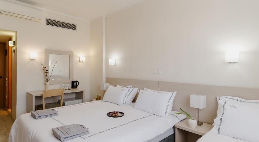 Image of Triple Room 0