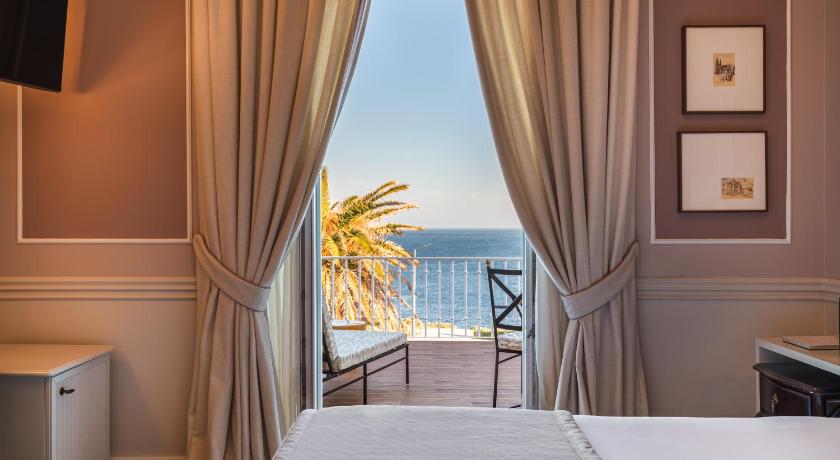 Cascais Longevity Senses - Cascais Boutique Hotel - Adults Only 5-Star Hotel room