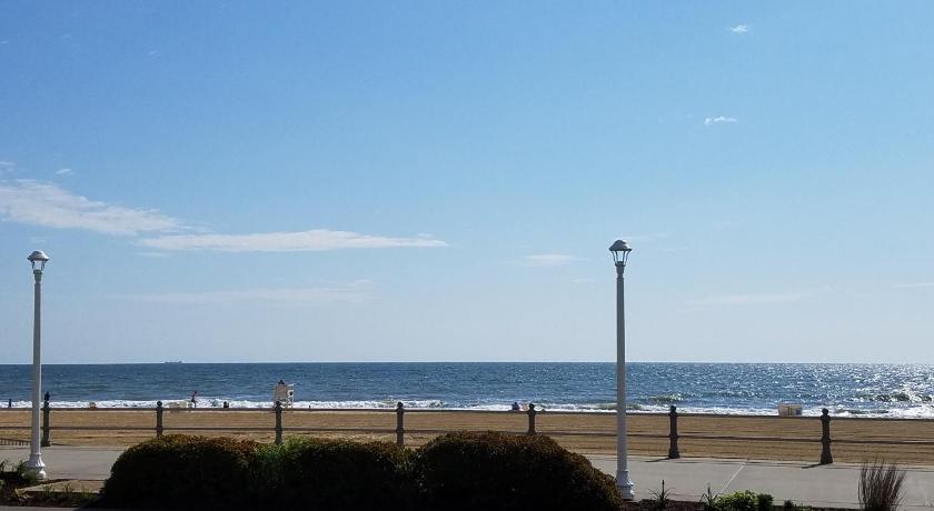 The Breakers Resort Inn photo