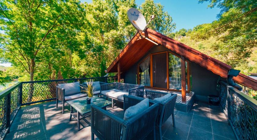 Antik River House - image 2