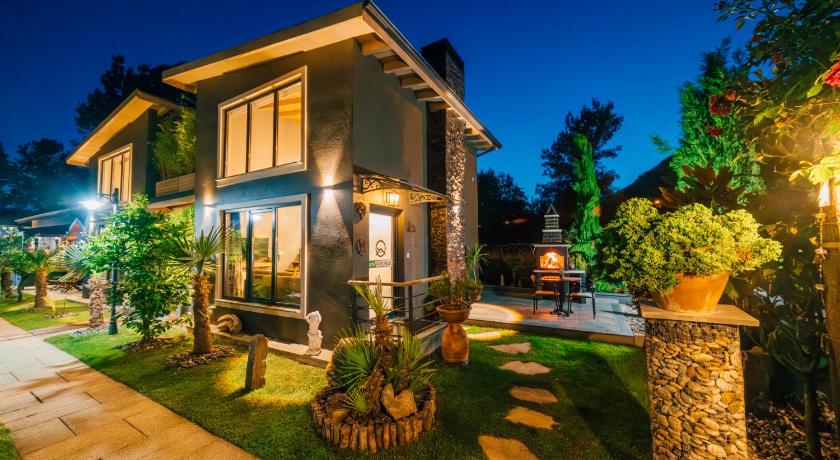 Antik River House - image 8