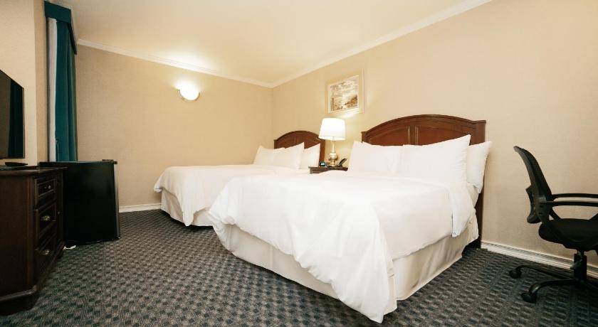 Image of 1 Full Bed 12