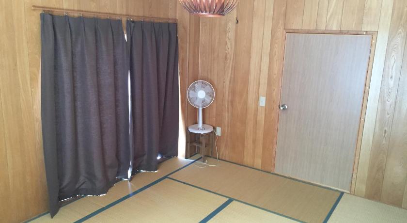 沖縄本島 Guest House Isa 1つ星 ホテル レストラン