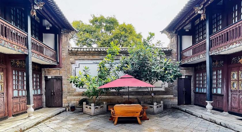 Courtyard No. 3 Hotel - image 8