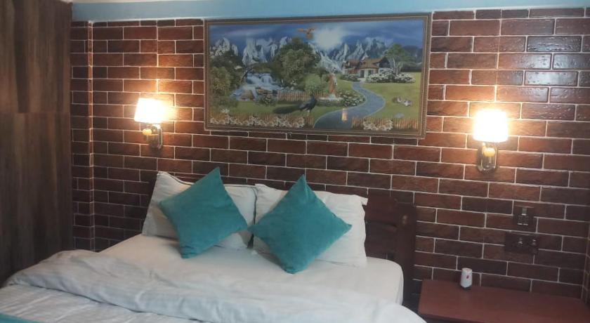 Hotel Holy Lodge — Chitwan (2)