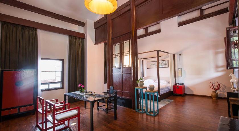 Courtyard No. 3 Hotel - image 28