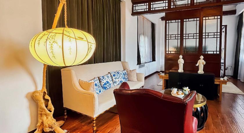 Courtyard No. 3 Hotel - image 48