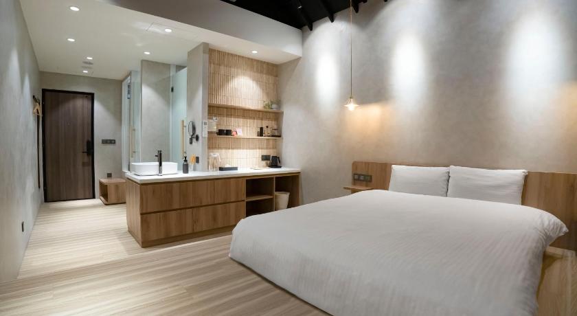 Image of Mountain View Deluxe Double Room 5