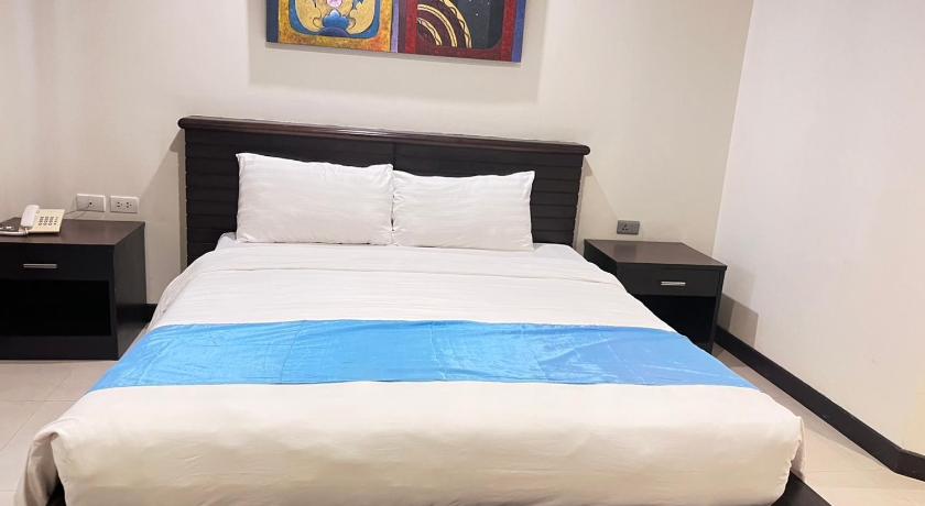 Image of Standard Double Room without Window 6