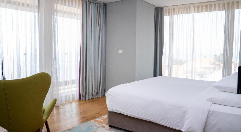 Image of Executive Suite - Balcony 9