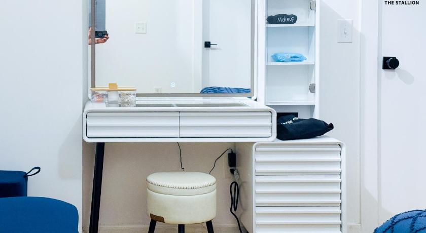 孟菲斯 (田纳西州) The Stallion #101 - 1BD Modern Loft with Private Patio - Walk to various attractions 4星级 单人房 套房