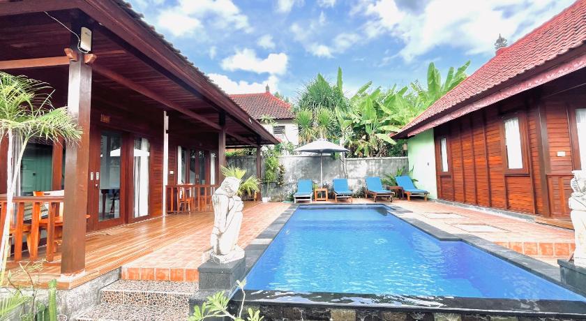Image of Superior Garden View 5