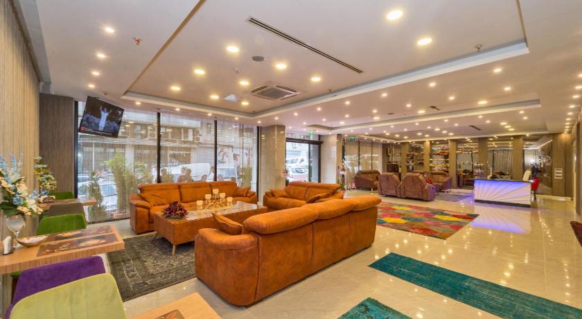 Grand Palace Hotel - image 7