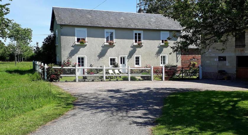 Charmante maison renovee a la ferme avec jardin clos
