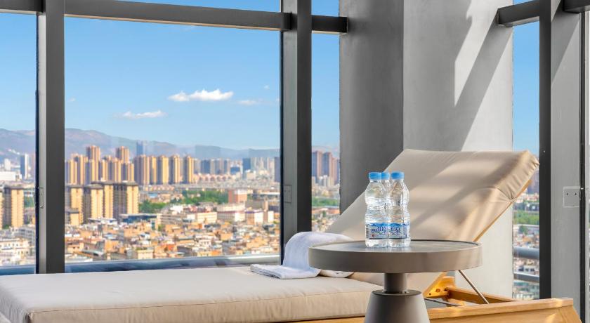 Novotel Kunming City Center - image 21