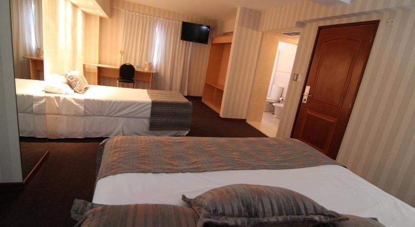 Hotel El Cortijo — Hotel in Neuquen