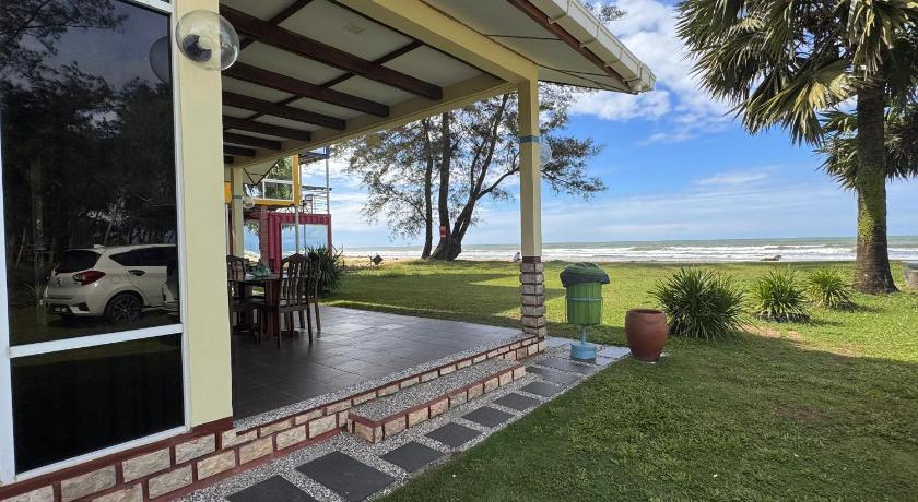 Kota Kinabalu Papar Beachfront View 4-Star Guesthouse lobby