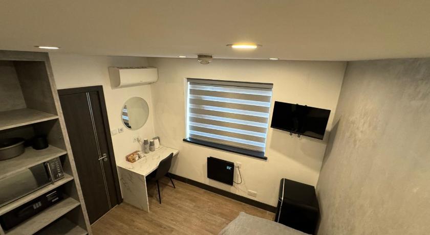 Image of Single Room 1
