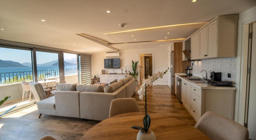 Aurasia City Hotel - main image