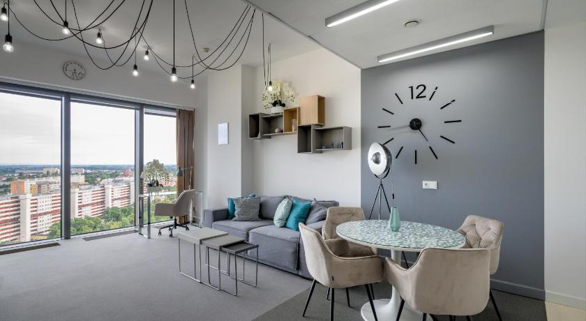 RentPlanet - Apartamenty Sky Tower