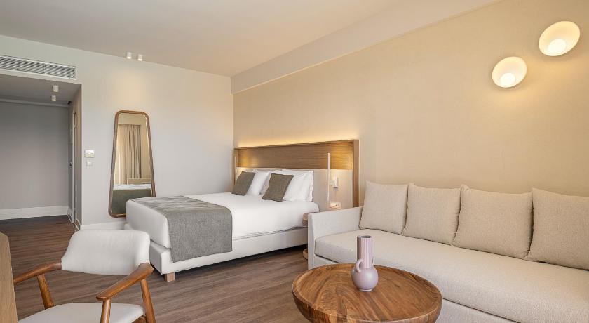 Image of JUNIOR SUITE WITH PRIVATE POOL 11