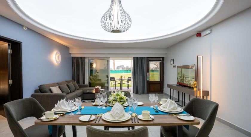 Image of Master Suite 3
