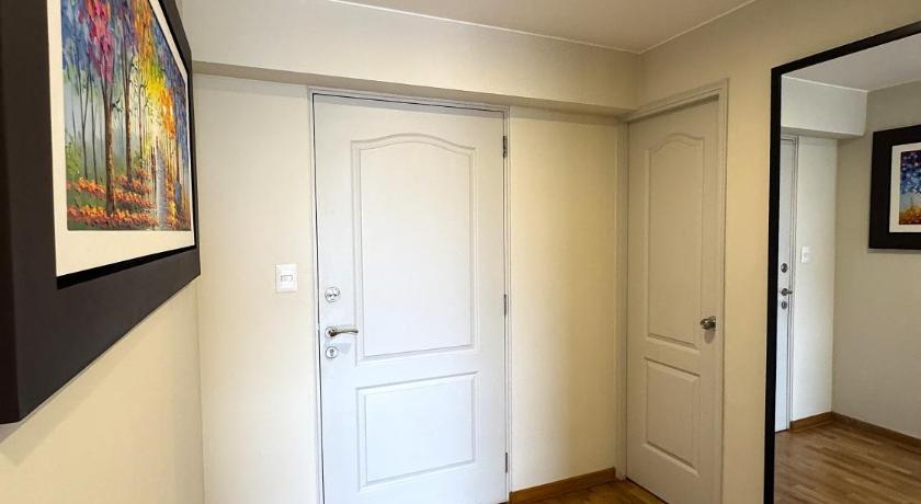 2 bedroom Apartment Executive Apartment Miraflores - image 16