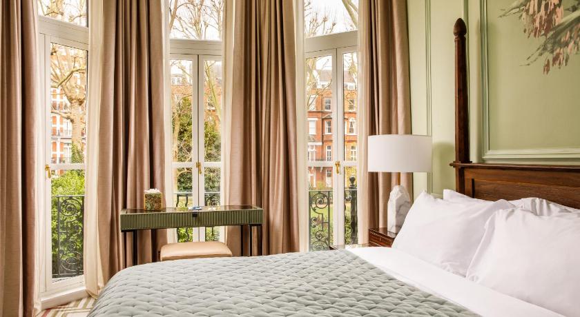 Image of Continental Suite 4