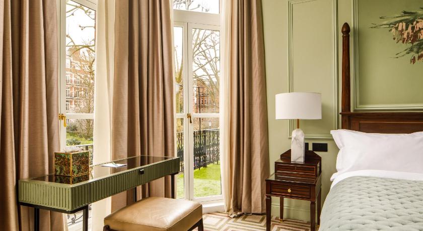Image of Continental Suite 1
