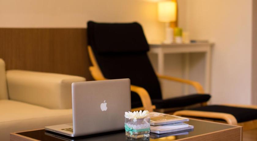 Image of Executive Suite 4