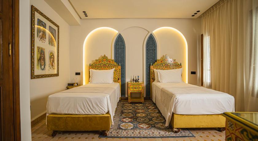 Image of Twin Room with Shower 4