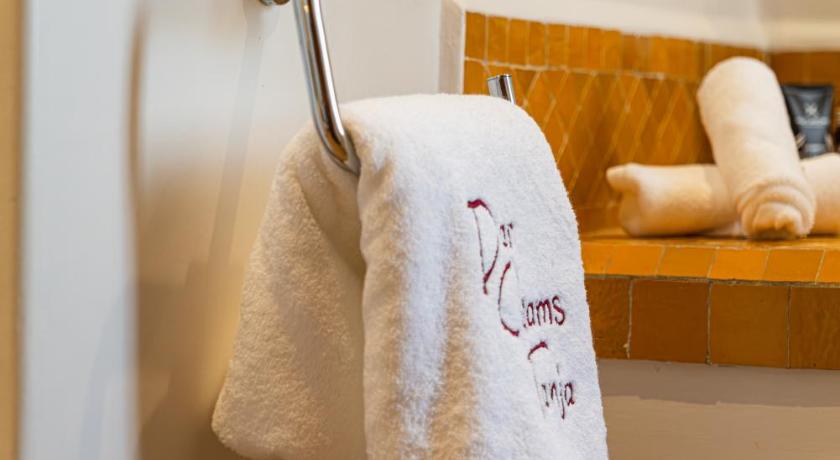 Image of Twin Room with Shower 10