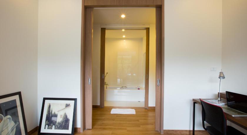 Image of Executive Suite 5