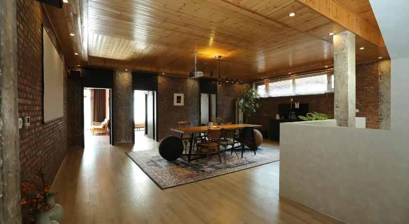 Image of Double Room with Mountain View 9