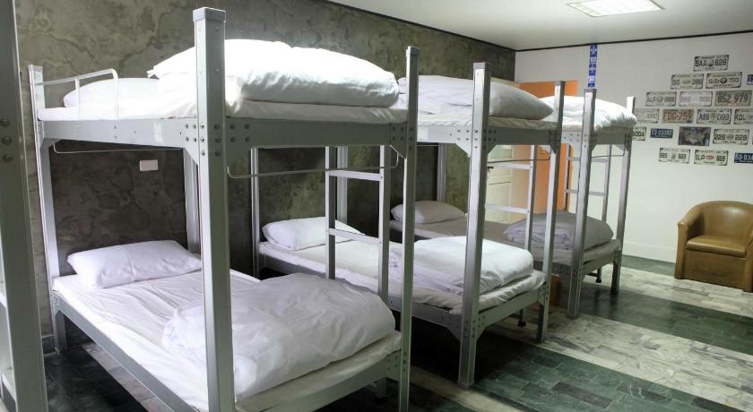 Image of Bed in 8-Bed Mixed Dormitory Room 2