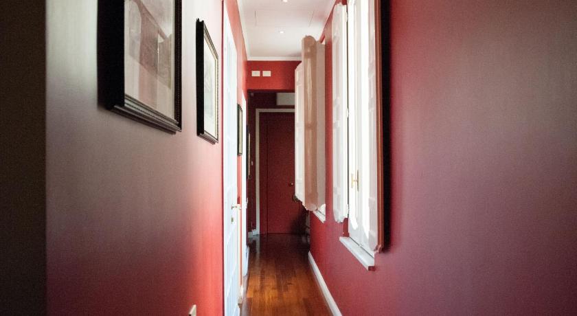 로마 릴레 티에트로 아르젠티나 (Relais Teatro Argentina) 4성급 호텔 전망