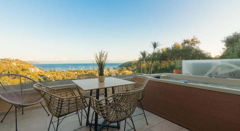 Image of Honeymoon Suite 3
