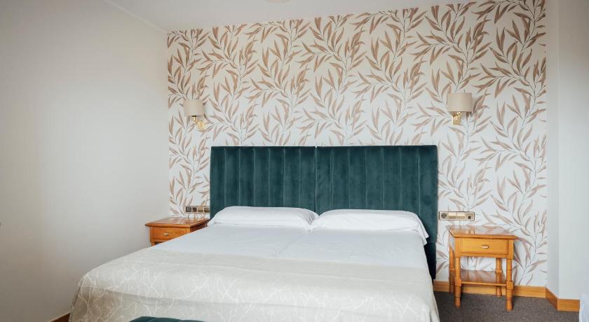 Image of Triple Room 0