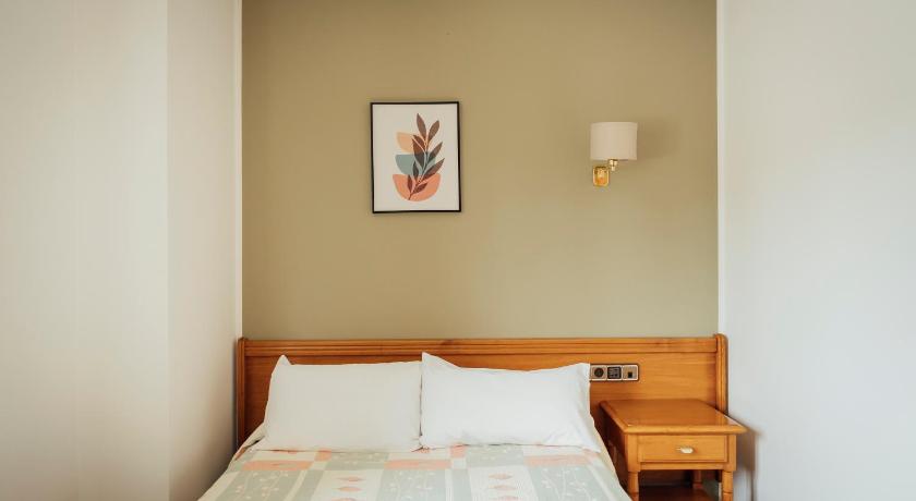 Image of Economy Double Room 3