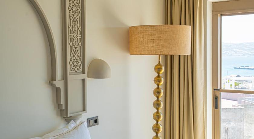Image of Superior Suite with Sea View 7