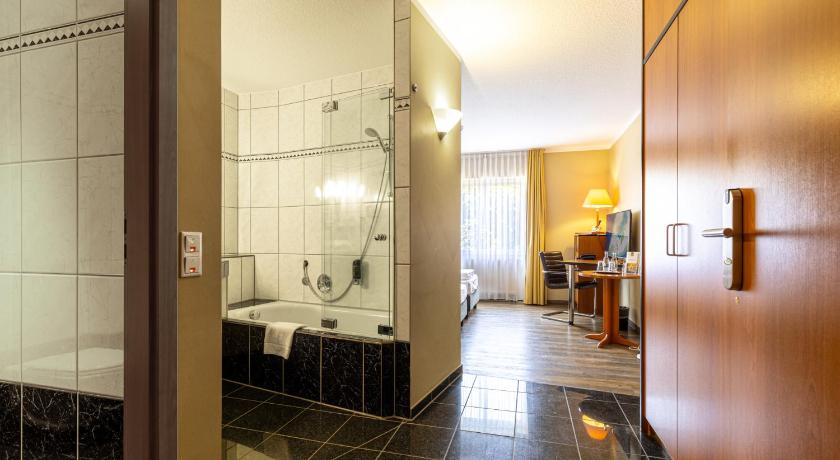 Divvietīgs numurs (1 vai 2 gultas) (Double or Twin Room) attēls 2