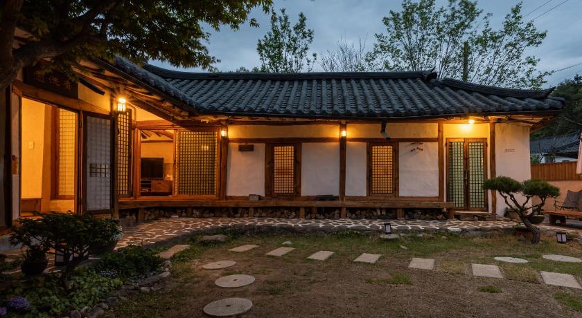 Yangpyeong Baknyeon gotack Yusunjae Hanok pension