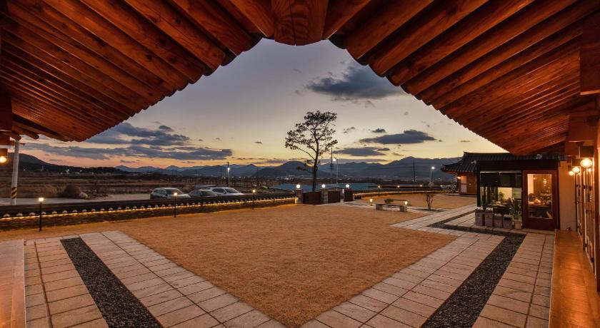 Gyeongju Wonhwaru - image 2