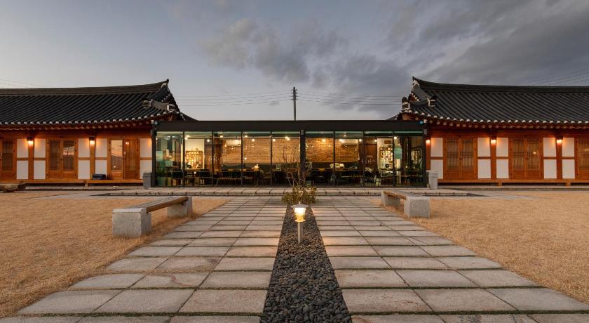 Gyeongju Wonhwaru - image 12