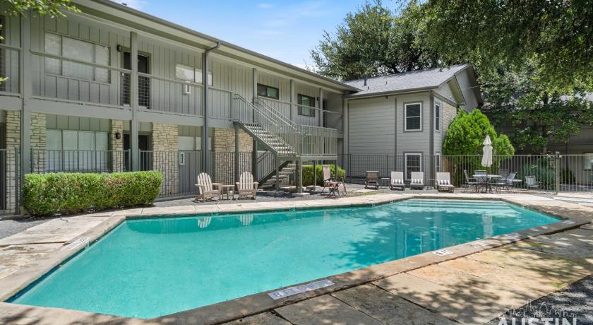 オースティン 1BR 1BA Pet Friendly Condo w Pool, Gym, Walk to SoCo and Lake by Austin Vacay 4つ星 宿泊施設 ロビー